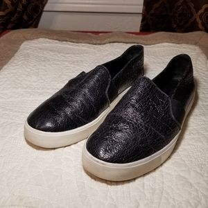 VINCE black leather slip on flat shoes